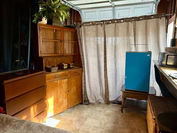 $850 / 1br - 40ft2 - Private Room in Garage!  $850 per month!!! (Oceanside)63998453590402121