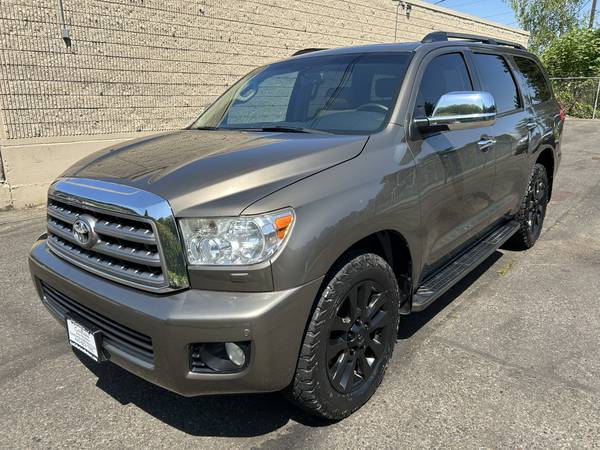 2014 Toyota Sequoia Limited 4WD --Cuero, completamente equipado, título limpio-- - $26,995 (kirkland)63613978744833120