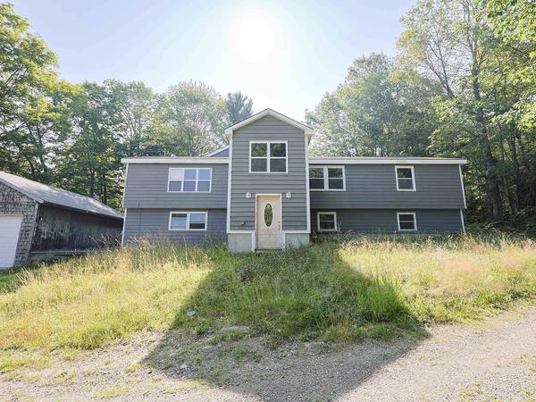 $369,000 / 3br - 3532ft2 - Handyman Special Mountain Home 13.9 Acres - Owner Financing Available! (Benton, NH)63656212587009120