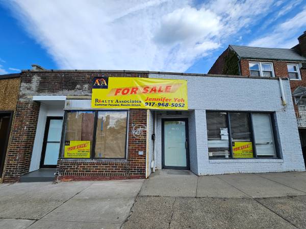 Flushing Prime Location-Tow Commercial Storefronts Below Market Price 1