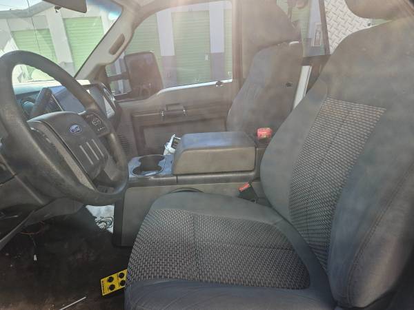 2016 Ford f450 V10 Wrecker - Photo 4