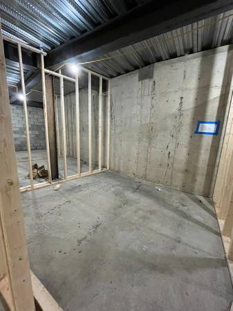 $825 / 177ft2 - Sound Insulated Music & Vocal Rehearsal/Practice Studios (East Williamsburg)63689608624513124