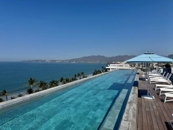 --Turnkey Condo in Bucerías Zona Dorada Indigo 104-- 1