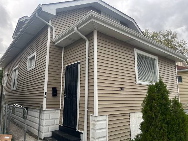 $1,450 / 3br - 3Bedroom 2Bathroom House For Rent (Hammond, IN) (Hammond, IN)64041476380417120