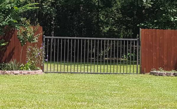 $1,000 Private RV space, Fenced yard, utilities included (Williston)63822864431105121