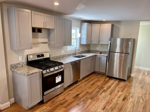 $4,400 / 4br - RENOVATED 4BED 3BTH MODERN63951148487042121