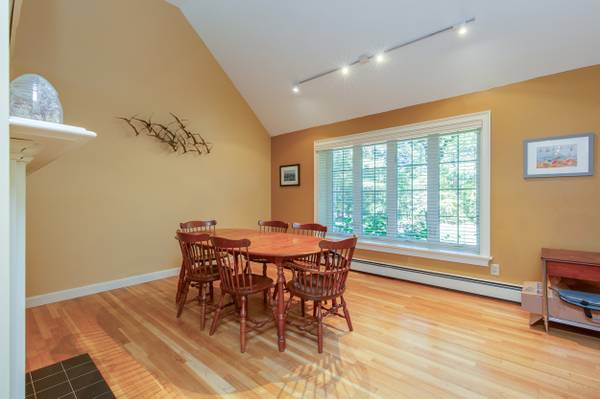$1,185,000 / 4br - 4168ft2 - Beautiful Spacious Home for Sale (Windham)63986779140483124