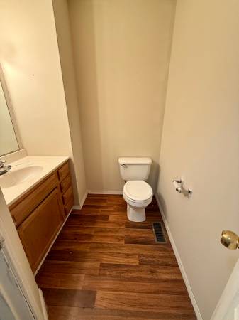 $1,650 / 4br - 2000ft2 - Why rent ? Buy this house on contract with owner financing (Bloomington)63935965747715123