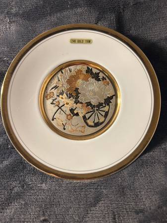 Tableware settings and misc serving 1
