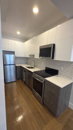 $3,750 / 2br - Renovated Fenway 2 Bed For $3,750 AVAIL NOW NO FEE (Fenway)63828558652931120