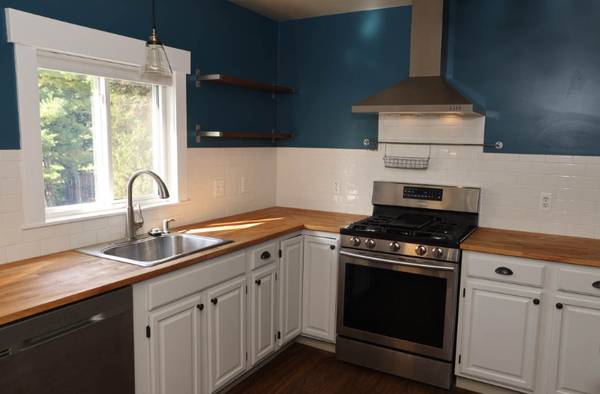 $2400.00 / 3br - 1650ft2 - Family-Friendly Neighborhood 3bd/1ba Home64037894952579124