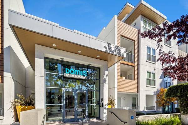 $3,481 / 1br - Onsite Recycling Center, Dry Cleaning Service, 1bd (mountain view)63946806513411124