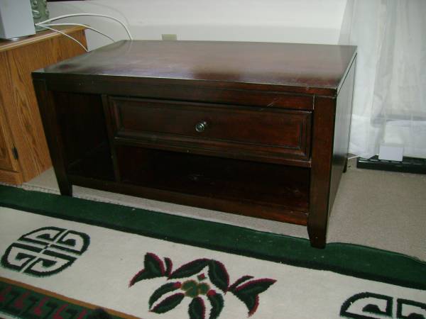 TV Stand - $40 (Sutton)63471426540161121