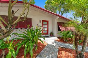 YOU'RE HOME !!! UNIQUE RELOCATION OR INVESTMENT OPPORTUNITY 1