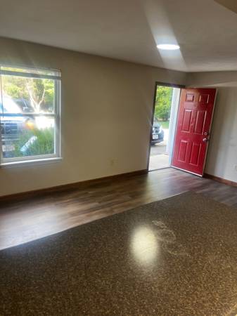 $550 / 1br - Nice 1 BDRM, 1 BTH at Nicholas Street Apartments (Abingdon, VA)63683246627073120