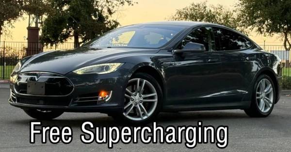 2015 Tesla Model S - Financing Available! 1