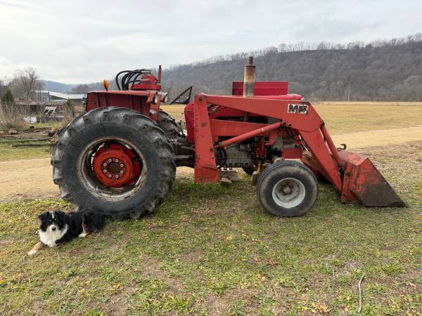 Massey 165 with bucket 1
