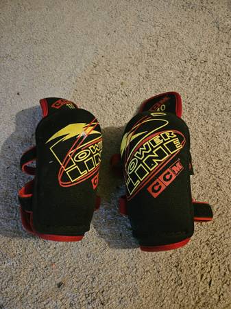 CCM 110 Powerline Hockey Elbow Pads (Medium) 1