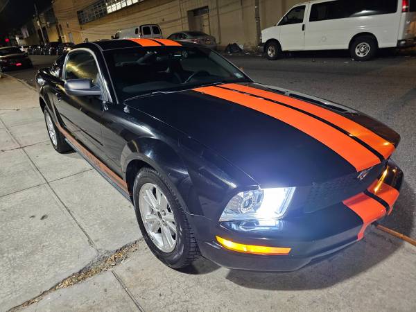 2006 ford mustang - $6,500 (Woodside.ny)63654723471363120