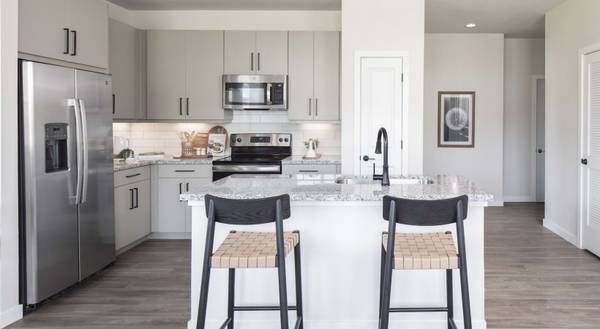 $2,099 / 2br - Accepts bad credit | Get 8 weeks free (North)63922558452354122