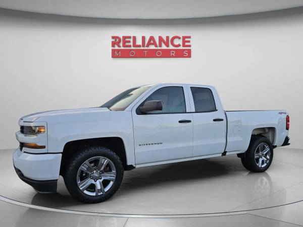 2018 Chevrolet Silverado 1500 Double Cab Custom Pickup 4D 6 1/2 ft - $16,995 (Malden,MA)63470622630147122