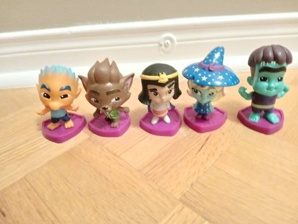 5- Netflix Super Monsters Moonlight Picnic Collection Pack 1