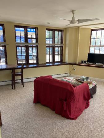 $2,000 / 1br - 800ft2 - Waterfront neighborhood Chelsea (Chelsea)63699488504577121