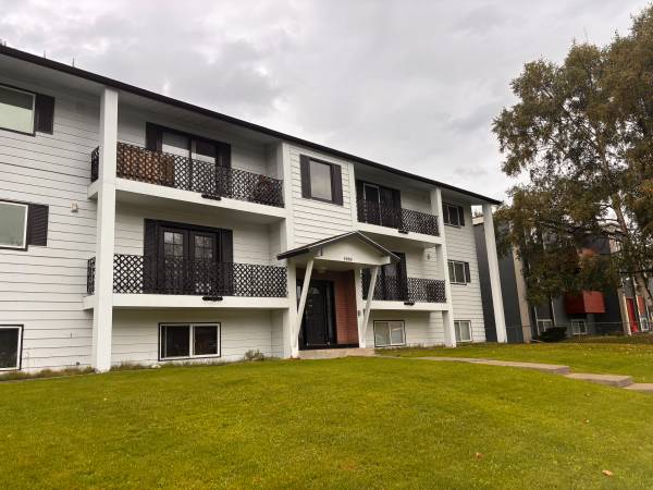 $1,400 / 2br - 800ft2 - ¡Calefacción Pagada! Área de Cheney Lake, ¡2 dormitorios! (1916 Beaver Pl)64014173159938120