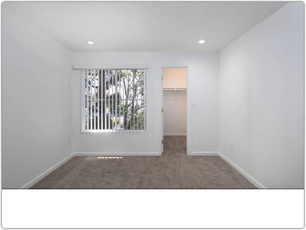 $3,295 / 3br - 1105ft2 - 3 Bed 2 Bath! We accept indoor cats and dogs! Ask for details! (San Diego)64037219682818122