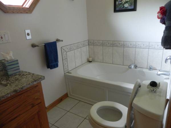 $2,000 / 3br - 2304ft2 - Nice 3 bed/3 bath Home for rent Country setting with Beautiful Views (Beulah)64037896795777123