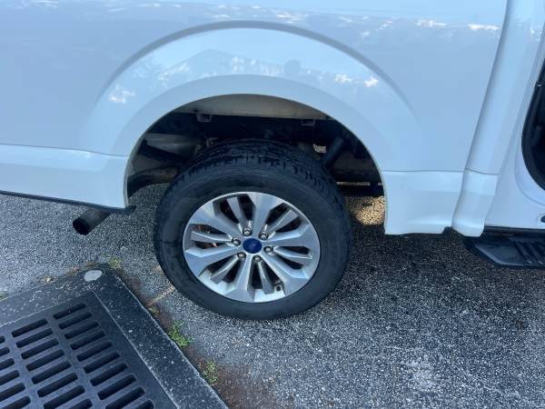 2017 Ford F-150 Xl Crew Cab - $13,900 (Downey)63496730509953124