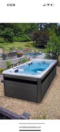 Michael Phelps Swim Spa - $7,000 (Mamaroneck)63471374724609121