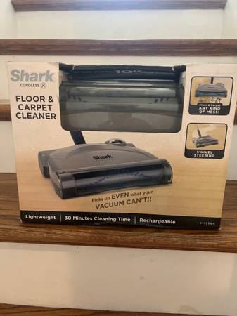 Light weight rechargeable Vacuum Wireless 1