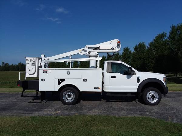 2018 Ford F450 Altec AT235 - Photo 8