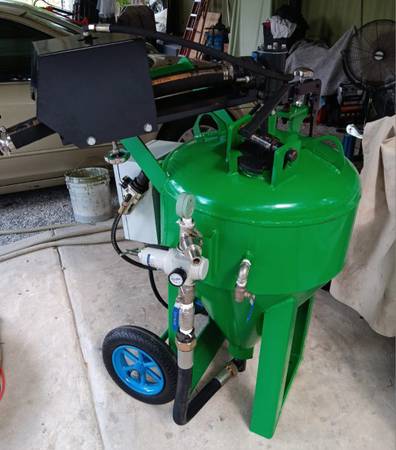 Dustless Sandblaster 1