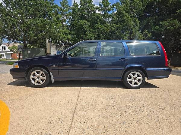 ~99K MILLAS~1999 VOLVO V70 WAGON~POCAS MILLAS~CUERO~TECHO SOLAR~AIRE ACONDICIONADO GÉLIDO~ - $3.99563470076982017123