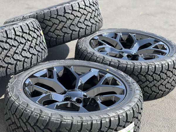 Neumáticos nuevos A/T para Chevy Tahoe, Silverado, GMC Sierra, Yukon, llantas de 22" - $1.35063440099483907122