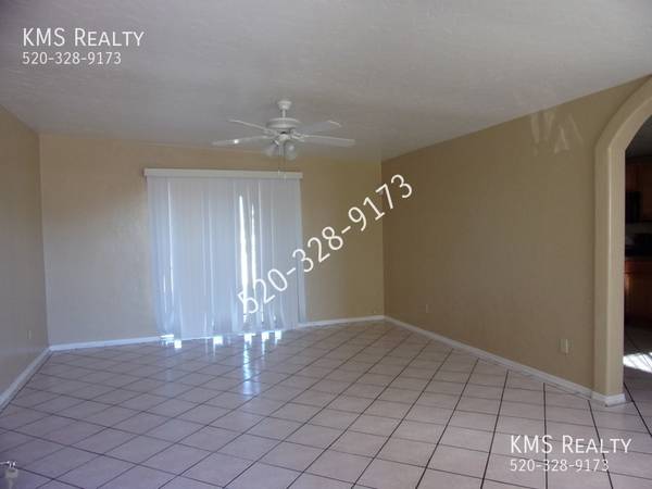 $1,700 / 3br - Big 3 bedroom 2 bath brick home (707 W Arcadia)63674877345667123