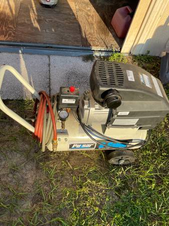 Air compressor, 6 gallon 1