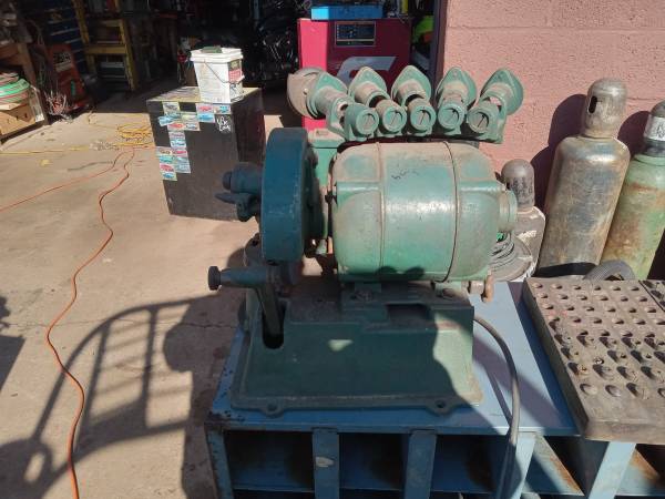 BLACCAT TOOLSHARPENER WITH COLLETS 1
