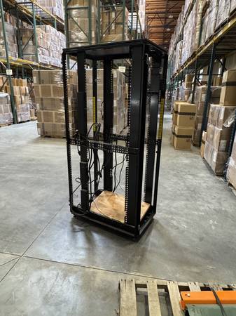 Server Rack. Great condition 1