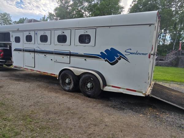 SUNDOWNER 4 HORSE TRAILER-price reduced 1
