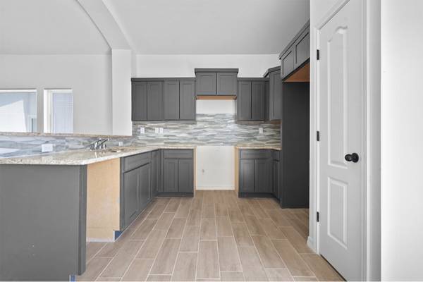 $1800.00 / 4br - 1378ft2 - Cozy Single Unit on Cedarwood Ave in El Paso | Available 10/10/2025 |63971416689922123