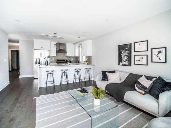 $3,100 / 2br - East Boston 2 Bed/1.5 Bath Apartment | Near Wood Island Station (East Boston)63655366598401123