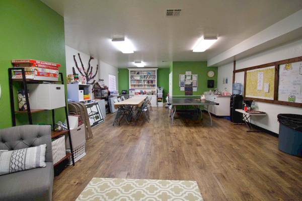 $1,999 / 2br - 801ft2 - Ceiling Fans, Vertical Blinds, 2 bedroom64028084301570123