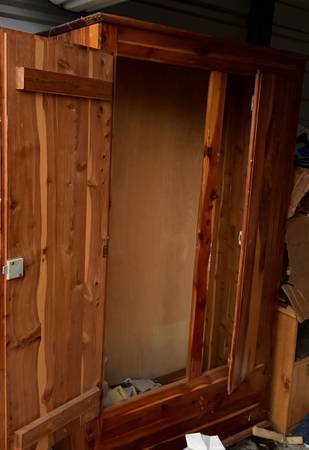 Cedar Cabinete 1