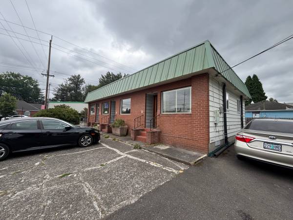 Office for rent 1