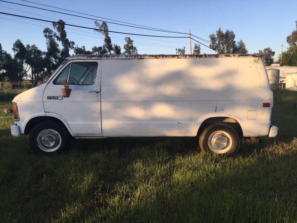 Registered Work Van - $3,000636195687948831218