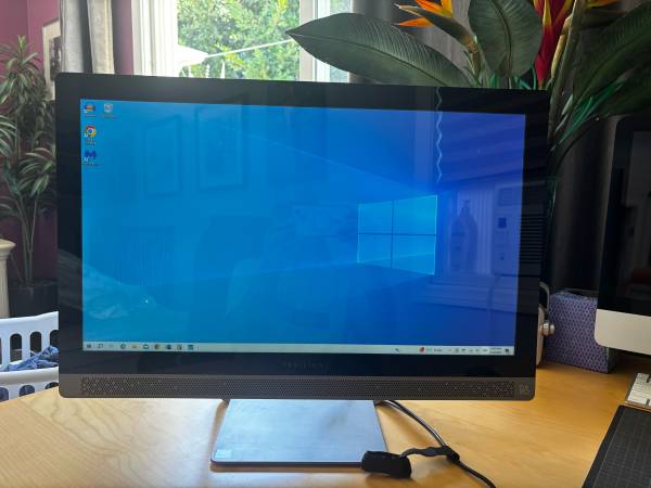 HP Pavilion desktop computer 1