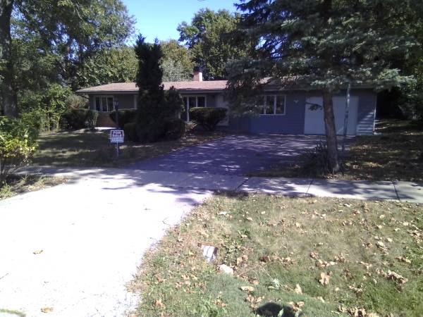 $299,000 / 1276ft2 - House  AS IS (Downers Grove)63959877485571120